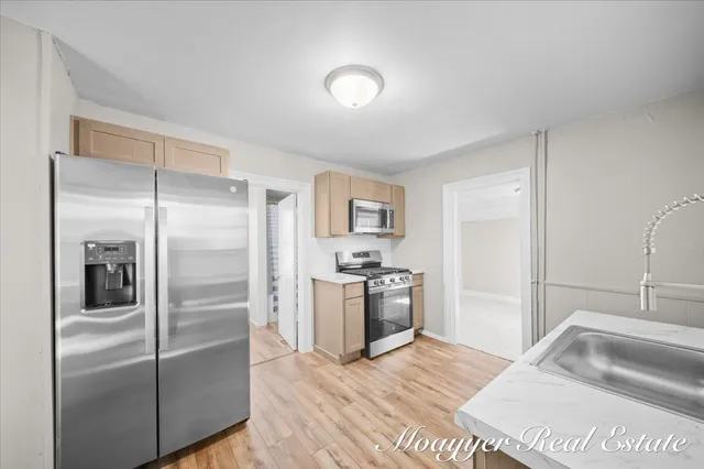 $2,000 | 1108 Muskegon Avenue Northwest, Grand Rapids, MI 49504