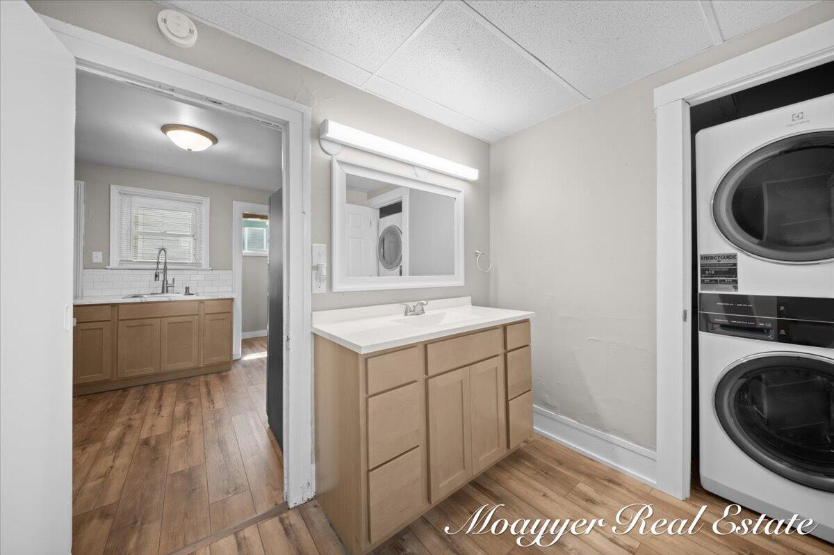 1108 Muskegon Avenue Northwest Grand Rapids, MI 49504 - Photo 21 of 27 21-DSC_9270