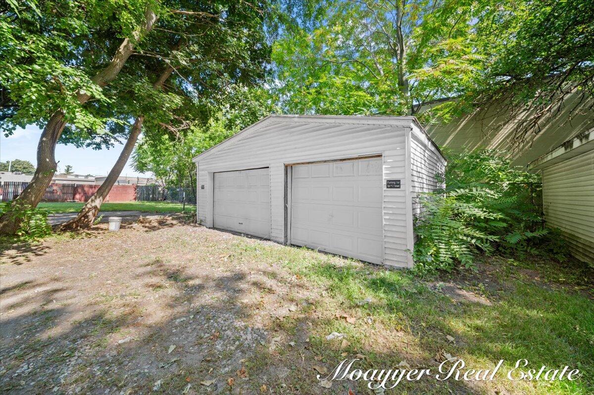 1108 Muskegon Avenue Northwest Grand Rapids, MI 49504 - Photo 23 of 27 23-DSC_9305
