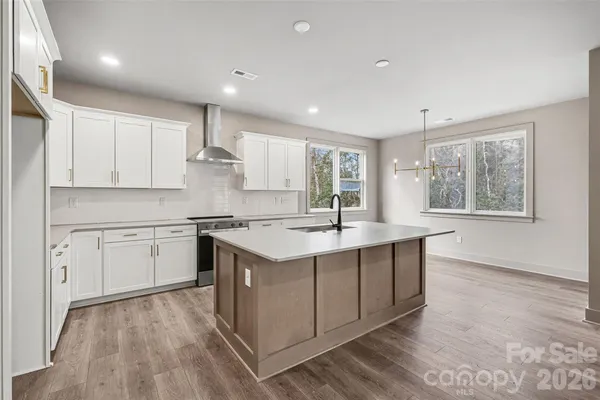 $599,990 | 2418 Crestview Drive, Charlotte, NC 28216