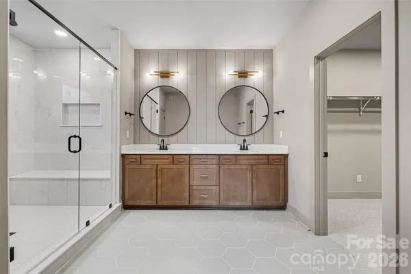 $599,990 | 2418 Crestview Drive, Charlotte, NC 28216