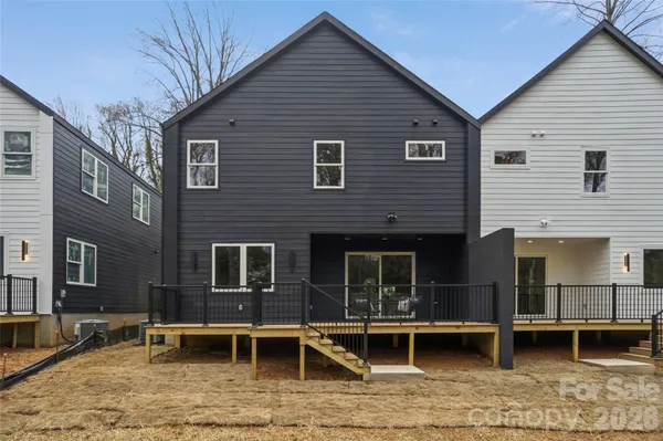 $599,990 | 2418 Crestview Drive, Charlotte, NC 28216