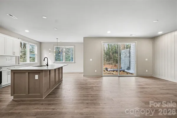 $599,990 | 2418 Crestview Drive, Charlotte, NC 28216