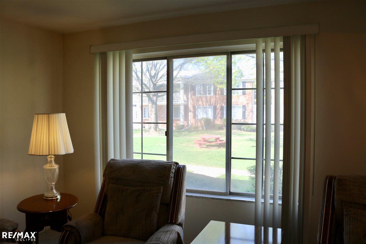 29470 Hoover Road Warren, MI 48093 - Photo 12 of 35 31346909-11.JPG