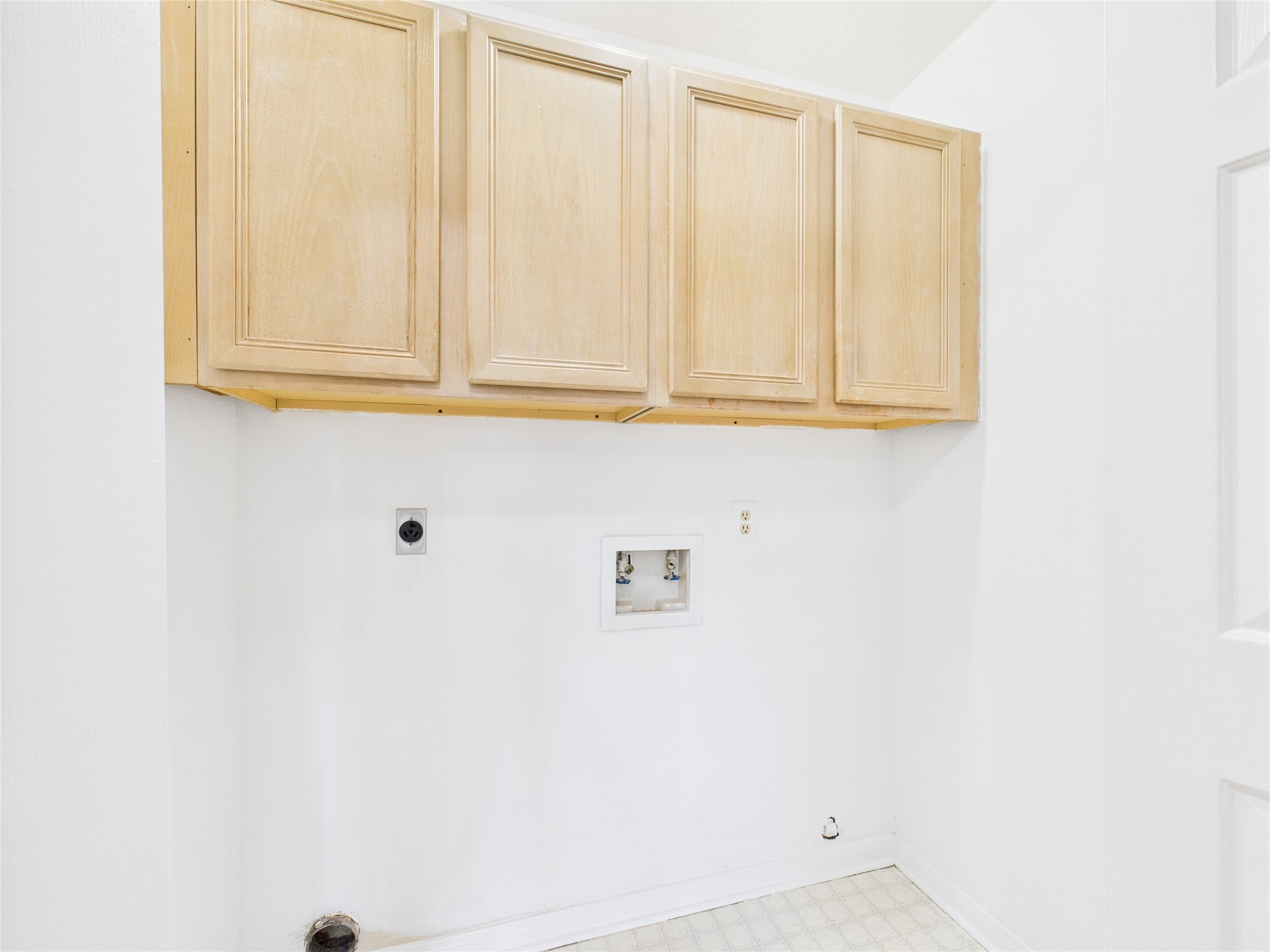 7107 Seminole Street Baytown, TX 77521 - Photo 20 of 33 Utility Room