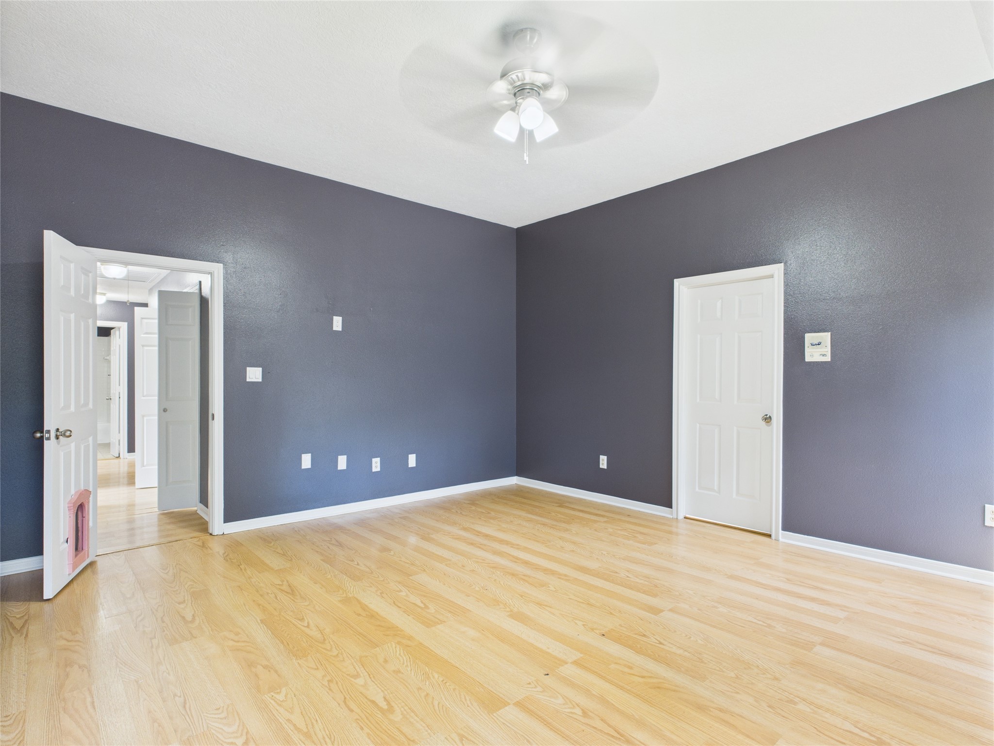 7107 Seminole Street Baytown, TX 77521 - Photo 22 of 33 Primary Bedroom