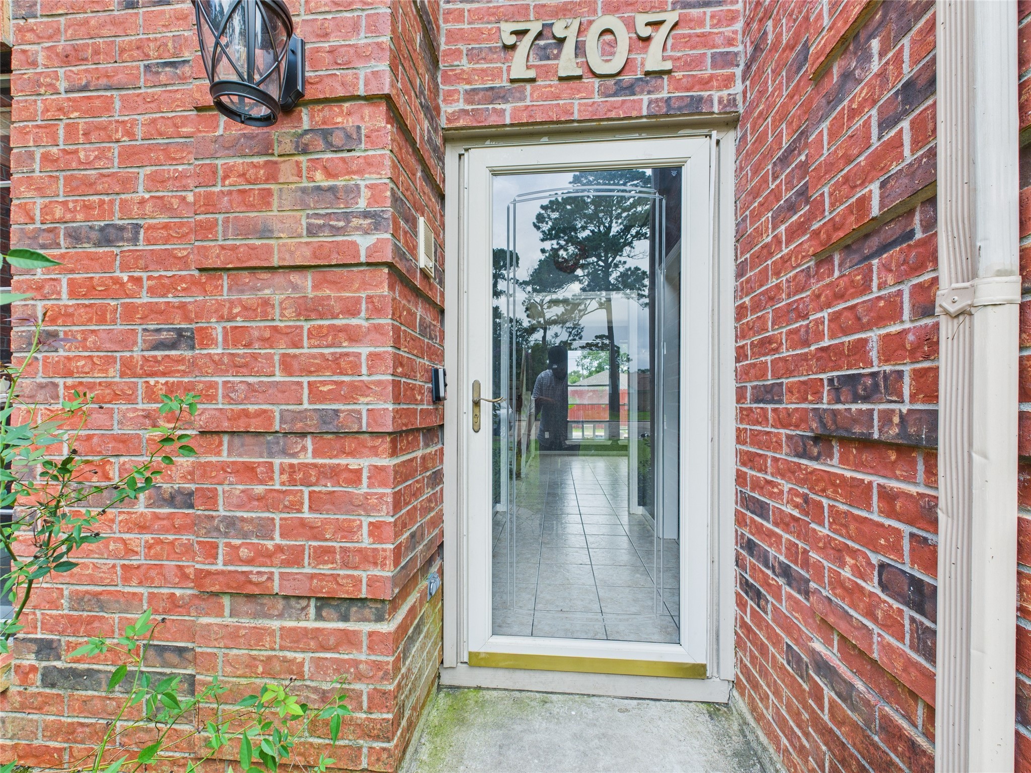 7107 Seminole Street Baytown, TX 77521 - Photo 4 of 33 Front of Structure