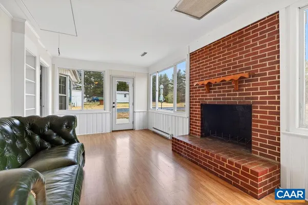 $330,000 | 5694 Patrick Henry Highway, Roseland, VA 22967