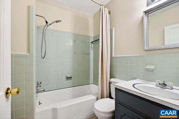 $330,000 | 5694 Patrick Henry Highway, Roseland, VA 22967