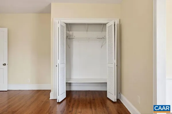 $330,000 | 5694 Patrick Henry Highway, Roseland, VA 22967