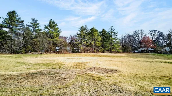 $330,000 | 5694 Patrick Henry Highway, Roseland, VA 22967