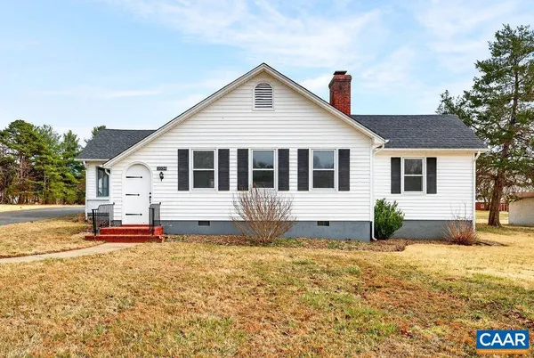 $330,000 | 5694 Patrick Henry Highway, Roseland, VA 22967