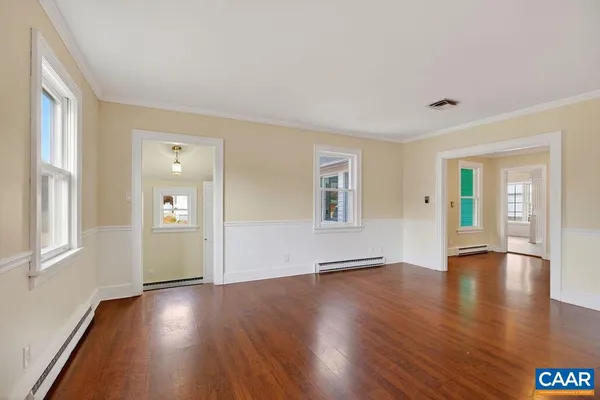 $330,000 | 5694 Patrick Henry Highway, Roseland, VA 22967