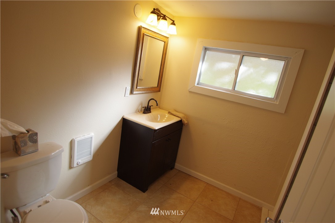 30022 Orville Road East Graham, WA 98338 - Photo 16 of 23 Gallery Image 16