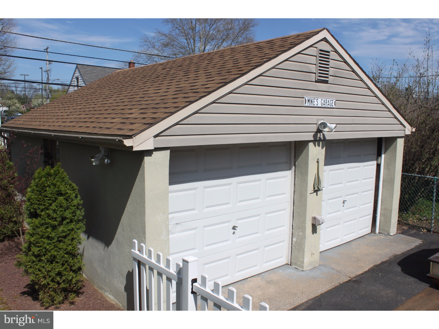 22 Edward Road Hatboro, PA 19040 - Photo 3 of 19