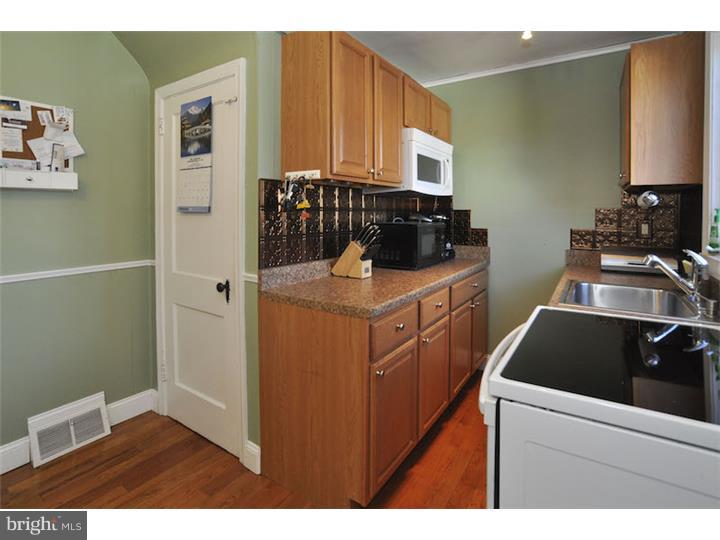 22 Edward Road Hatboro, PA 19040 - Photo 9 of 19