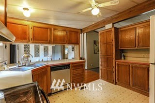9948 Fairview Lake Road Southwest Port Orchard, WA 98367 - Photo 5 of 25 Gallery Image 5