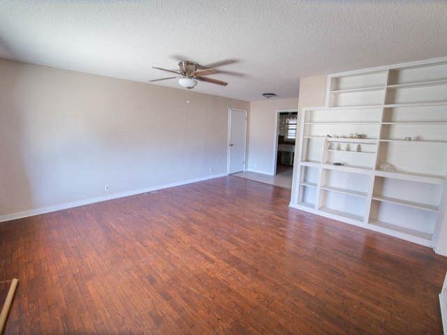 402 South Birch Street Hillsboro, KS 67063 - Photo 3 of 23