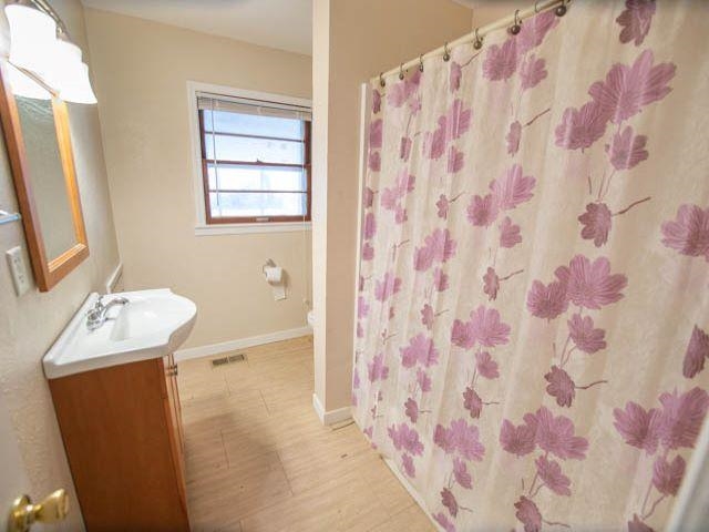 402 South Birch Street Hillsboro, KS 67063 - Photo 9 of 23