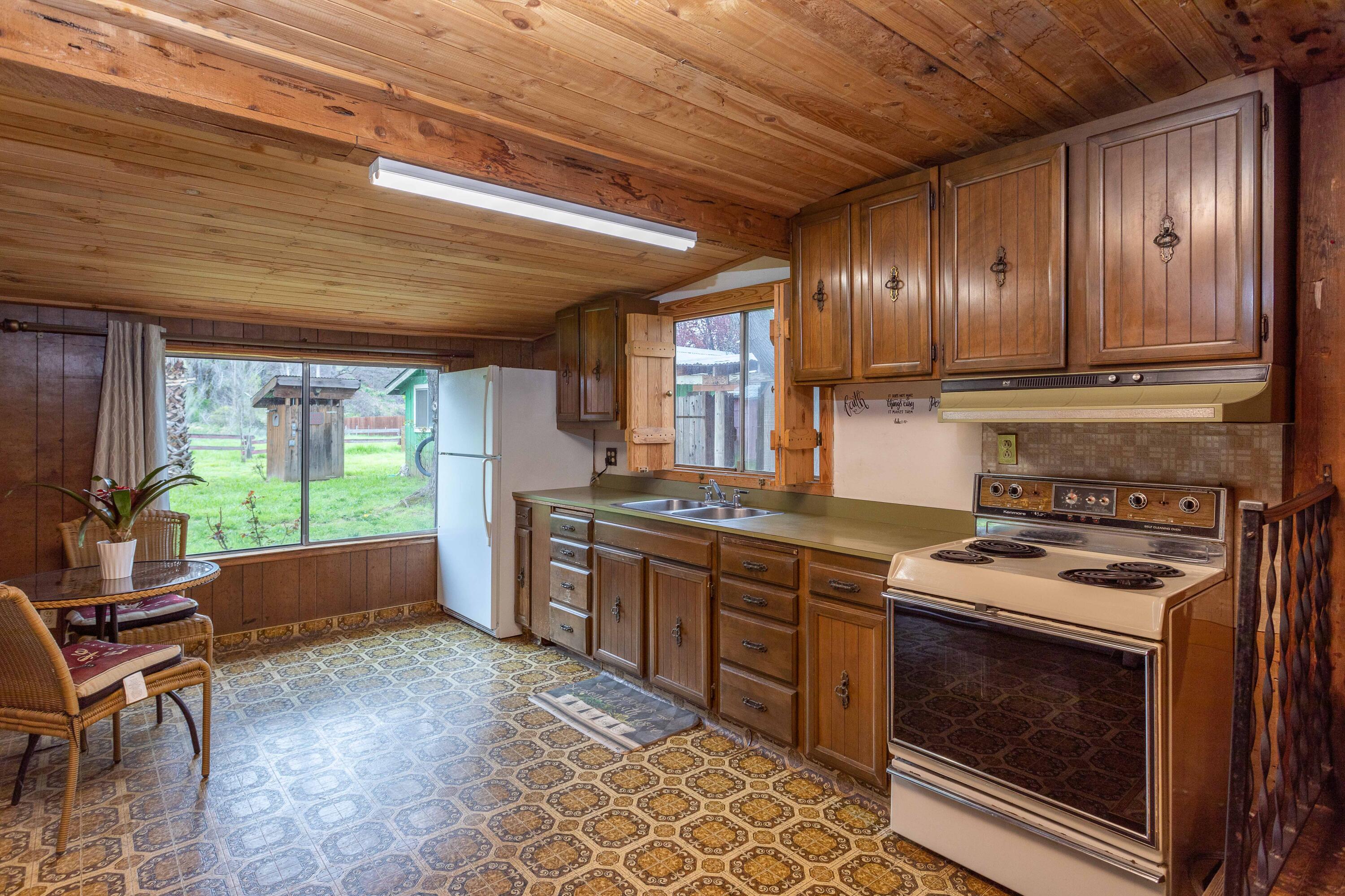 5375 Deschutes Road Anderson, CA 96007 - Photo 6 of 33 254A7962