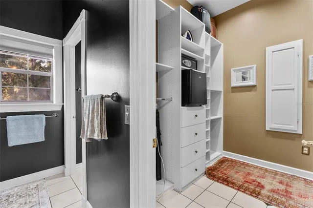 $565,000 | 126 East Palmetto Avenue, Howey-in-the-Hills, FL 34737