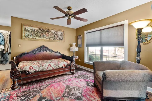 $565,000 | 126 East Palmetto Avenue, Howey-in-the-Hills, FL 34737