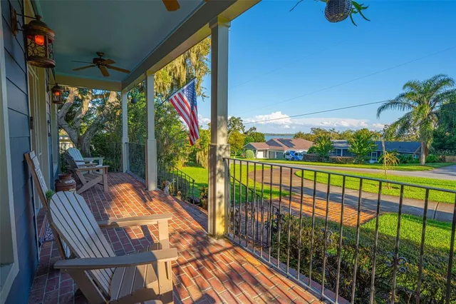 $565,000 | 126 East Palmetto Avenue, Howey-in-the-Hills, FL 34737