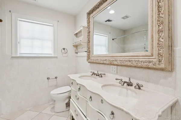 $2,388,000 | 118 Ocean Avenue, Woodmere, NY 11598