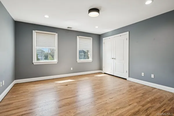 $2,388,000 | 118 Ocean Avenue, Woodmere, NY 11598