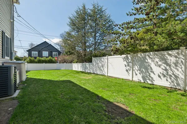 $2,388,000 | 118 Ocean Avenue, Woodmere, NY 11598