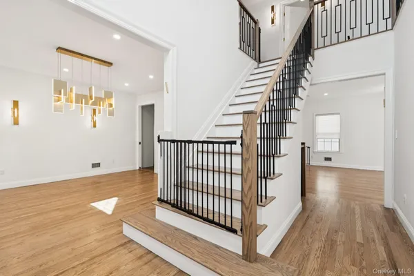 $2,388,000 | 118 Ocean Avenue, Woodmere, NY 11598