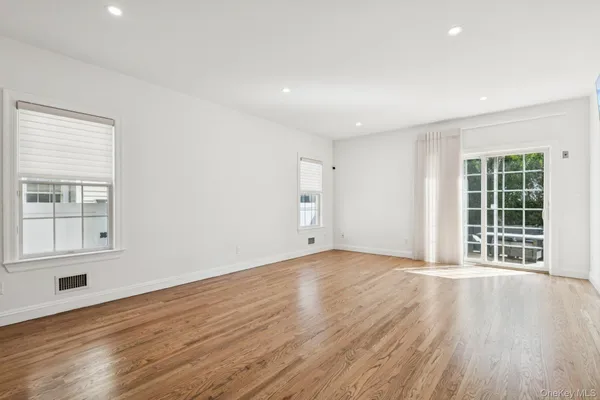 $2,388,000 | 118 Ocean Avenue, Woodmere, NY 11598