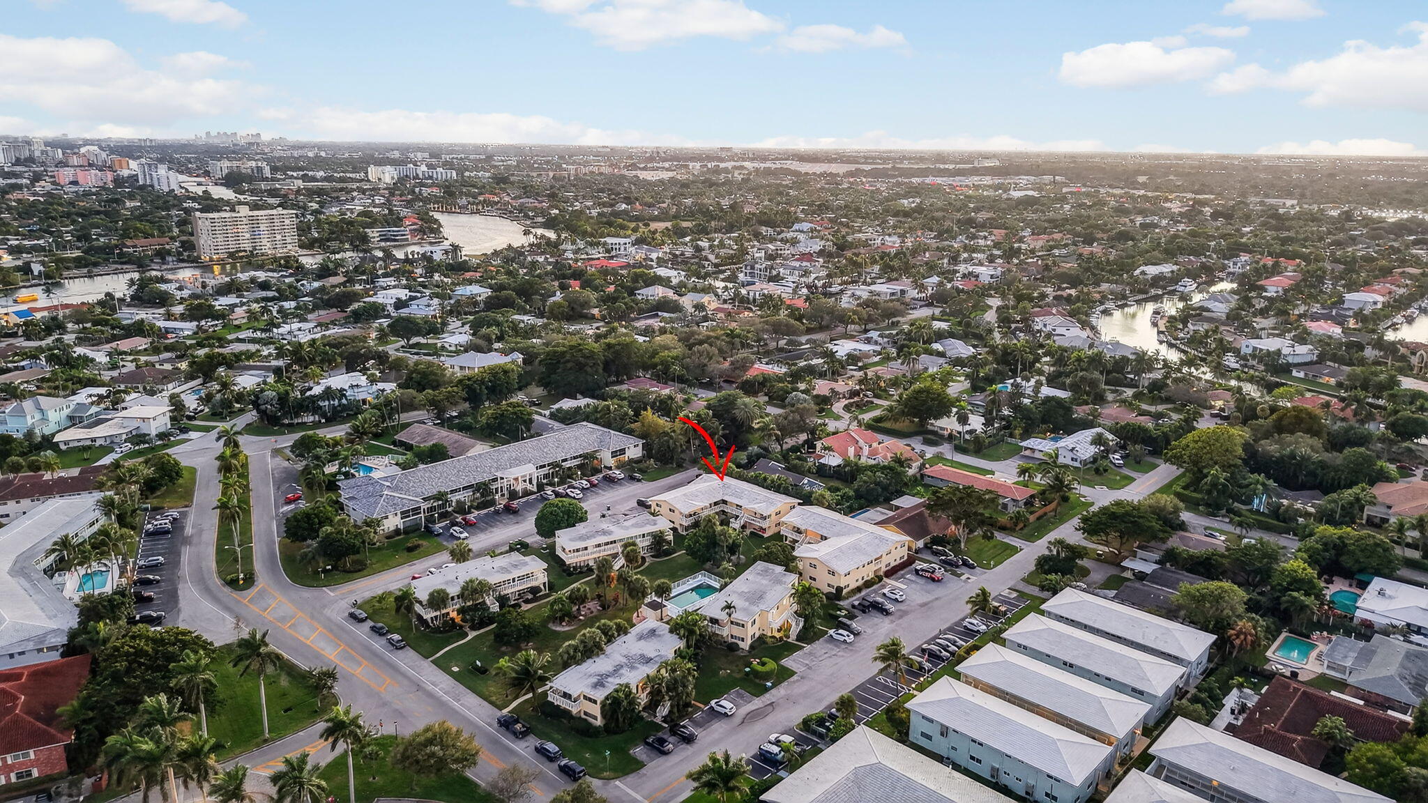 2755 Northeast 28th Avenue, Unit E2 Lighthouse Point, FL 33064 - Photo 44 of 62 57-web-or-mls-DJI_20260127181228_0594_D