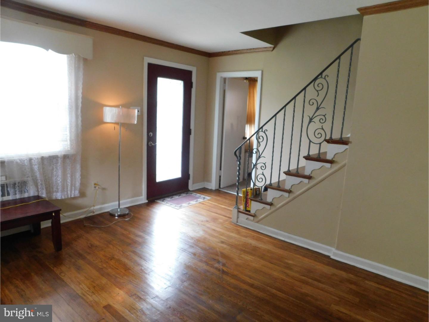 405 West Providence Road Aldan, PA 19018 - Photo 3 of 23 Living Room