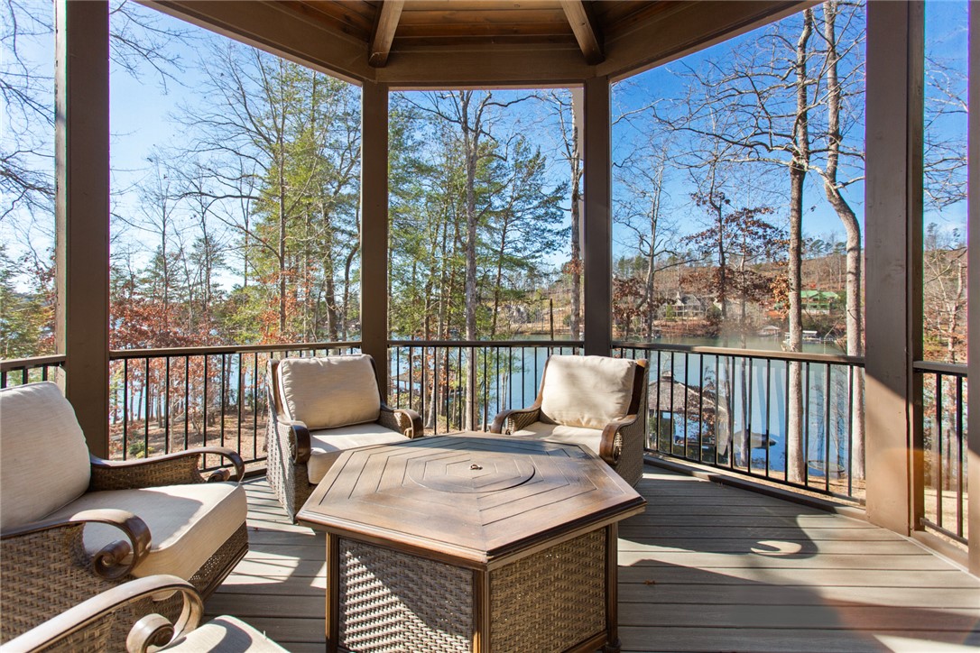 224 Palmer Way Sunset, SC 29685 - Photo 14 of 50