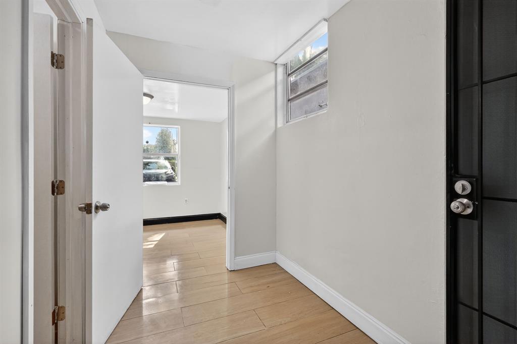 269 Northeast 110th Terrace Miami, FL 33161 - Photo 24 of 36