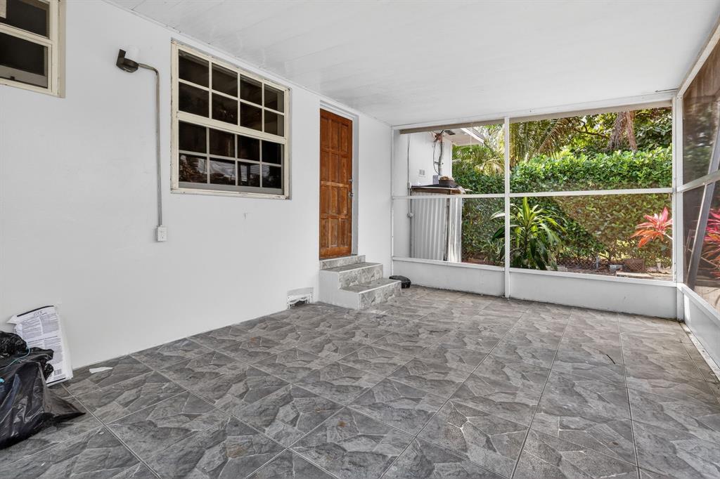 269 Northeast 110th Terrace Miami, FL 33161 - Photo 35 of 36