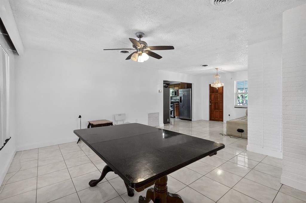 269 Northeast 110th Terrace Miami, FL 33161 - Photo 9 of 36