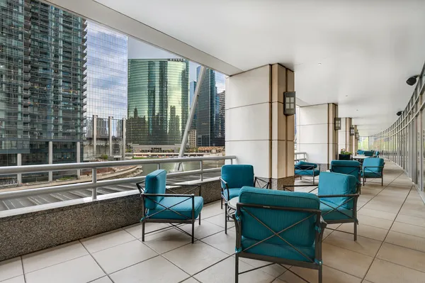 $395,000 | 333 North Canal Street, Unit 1306, Chicago, IL 60606