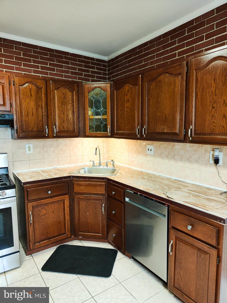 416 Ryers Avenue Cheltenham, PA 19012 - Photo 11 of 20