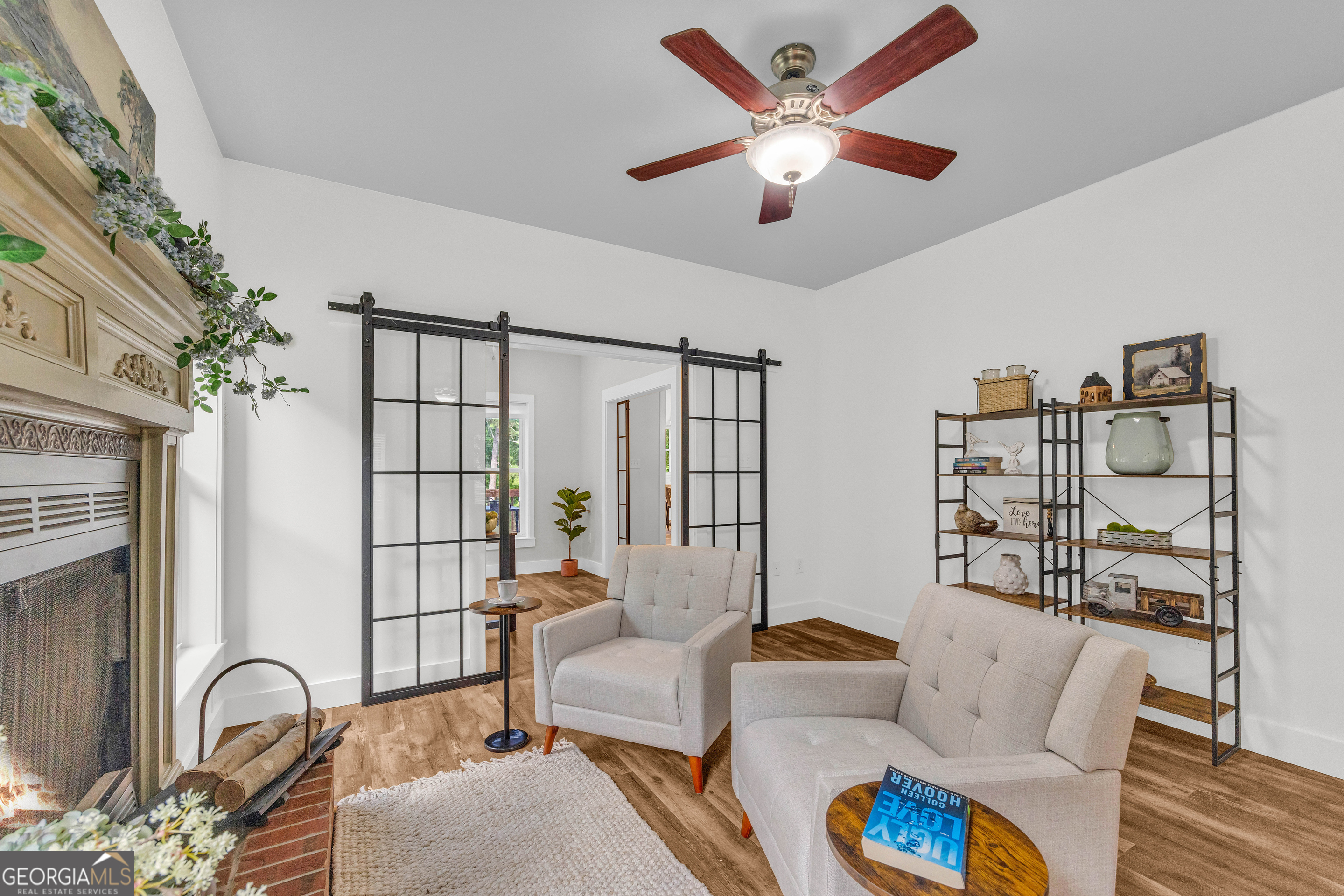599 Double Branch Road Danielsville, GA 30633 - Photo 5 of 158 a living room with furniture and a window