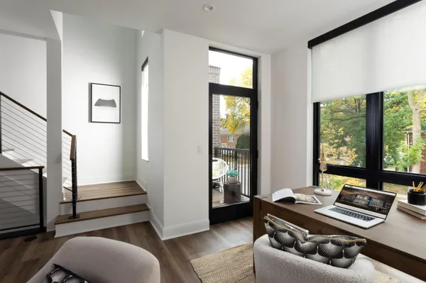 $5,800 | 600 East Henry Clay Street, Unit A1, Whitefish Bay, WI 53217