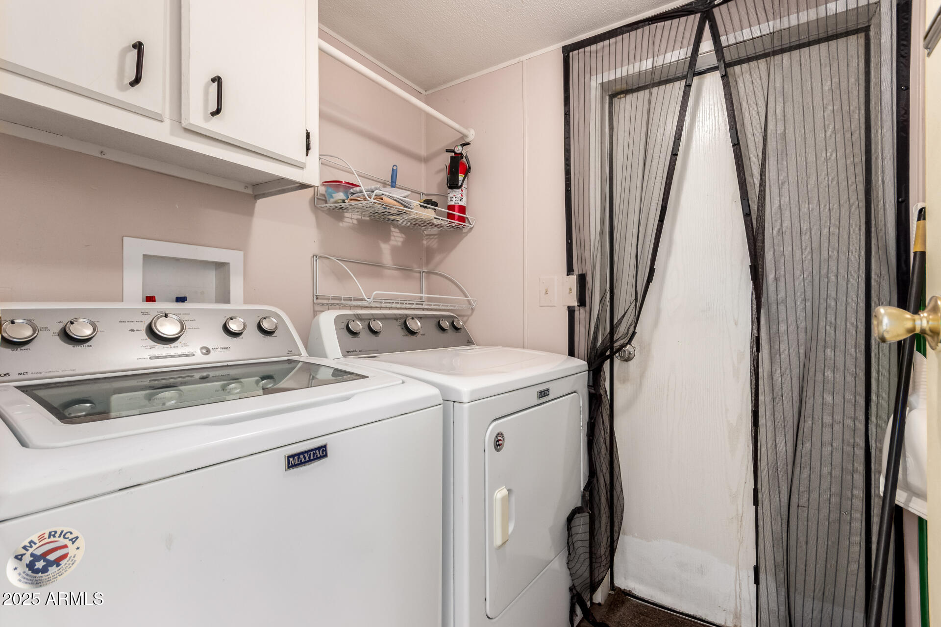 10401 North Cave Creek Road, Unit 93 Phoenix, AZ 85020 - Photo 24 of 28 a utility room with dryer and washer