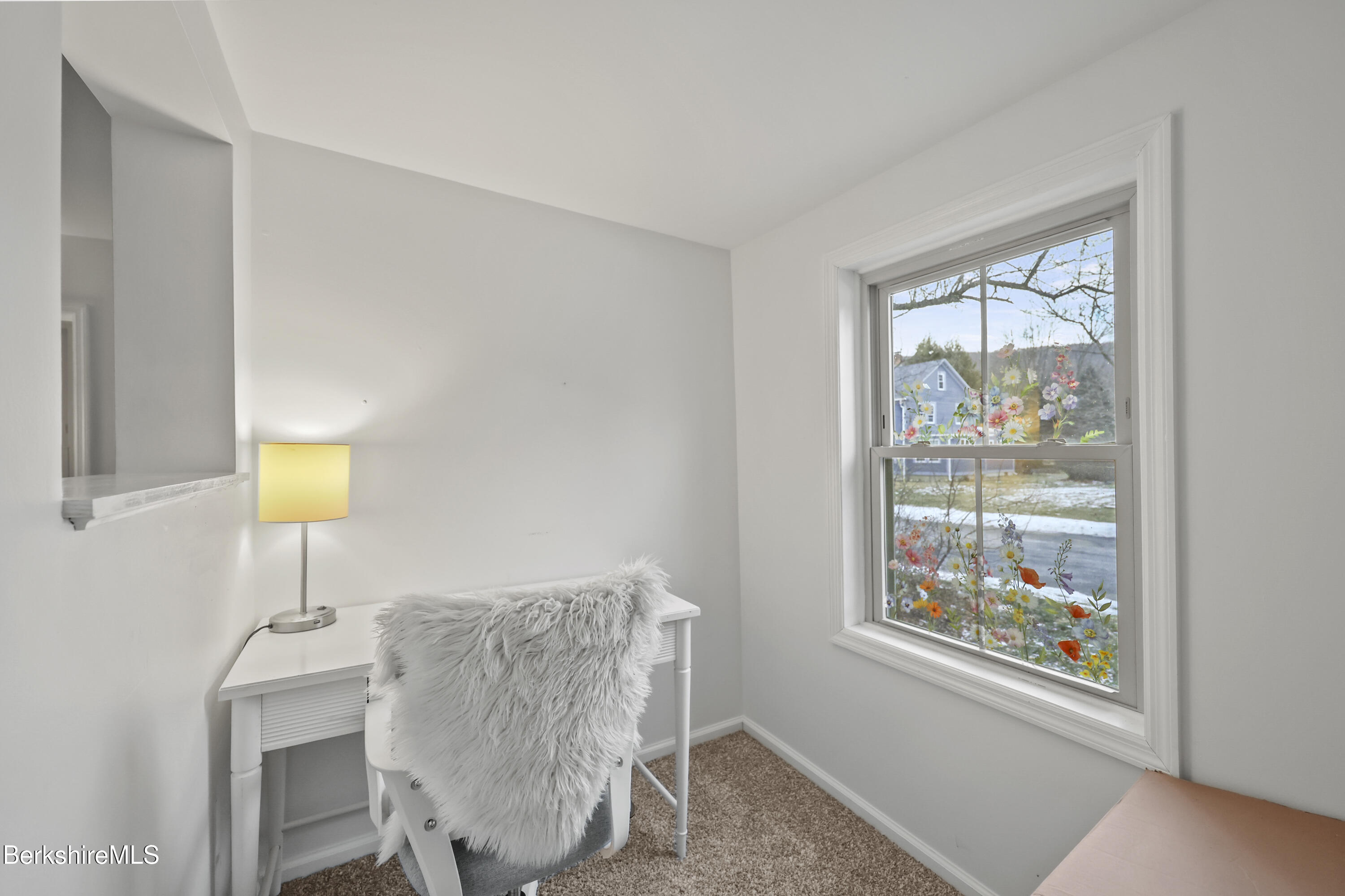 87 Maple Street Williamstown, MA 01267 - Photo 26 of 41 Office