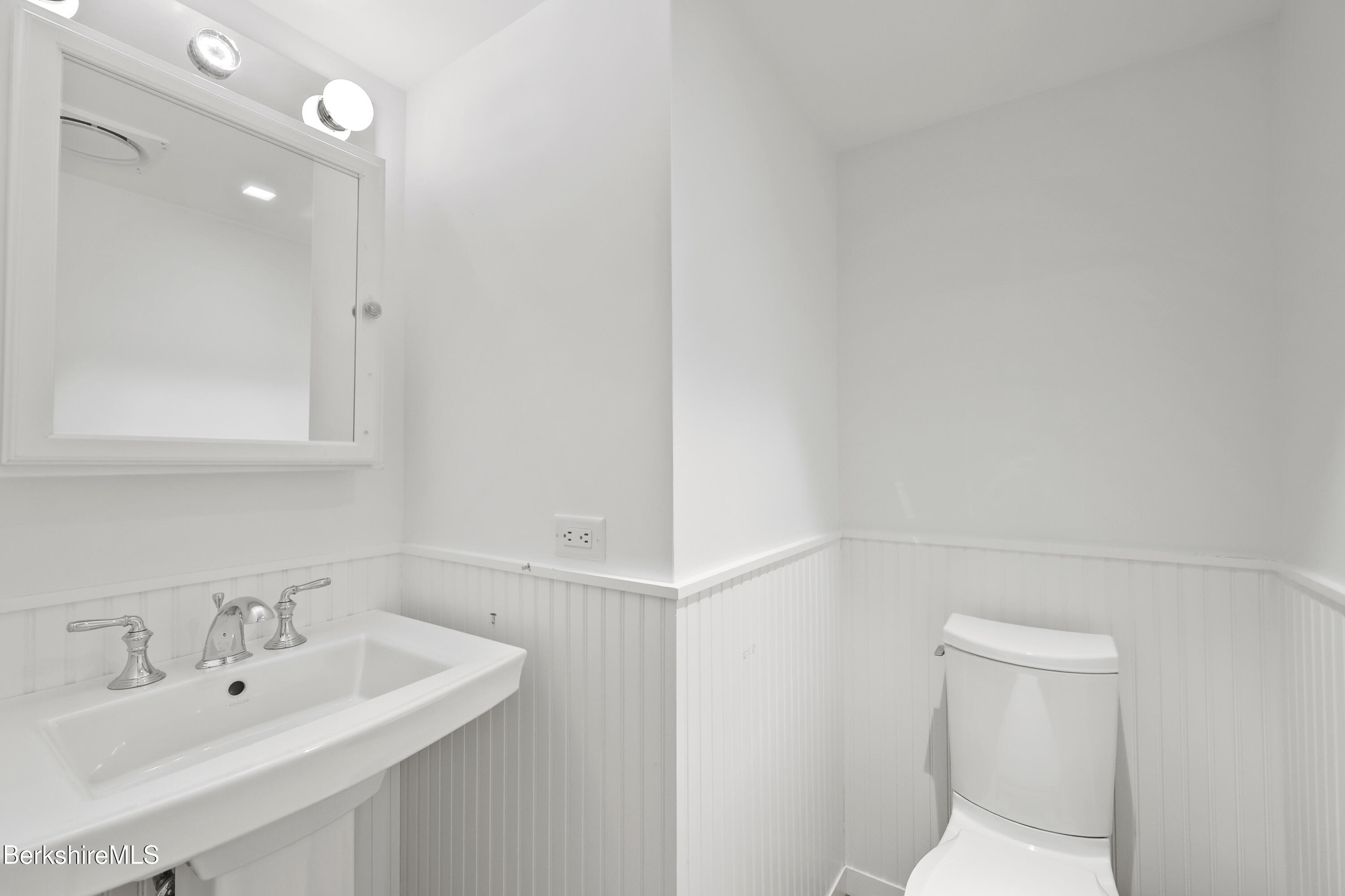 87 Maple Street Williamstown, MA 01267 - Photo 29 of 41 2nd Floor Half Bath