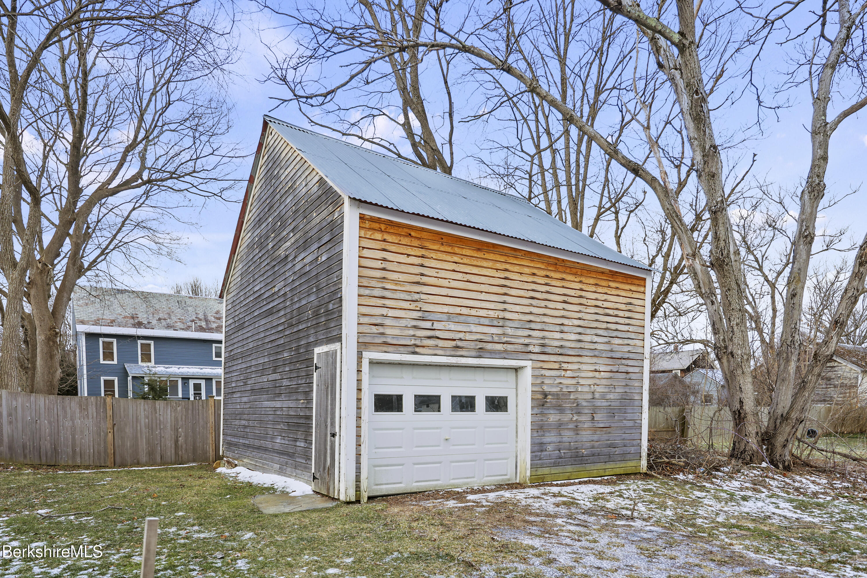 87 Maple Street Williamstown, MA 01267 - Photo 41 of 41 Garage