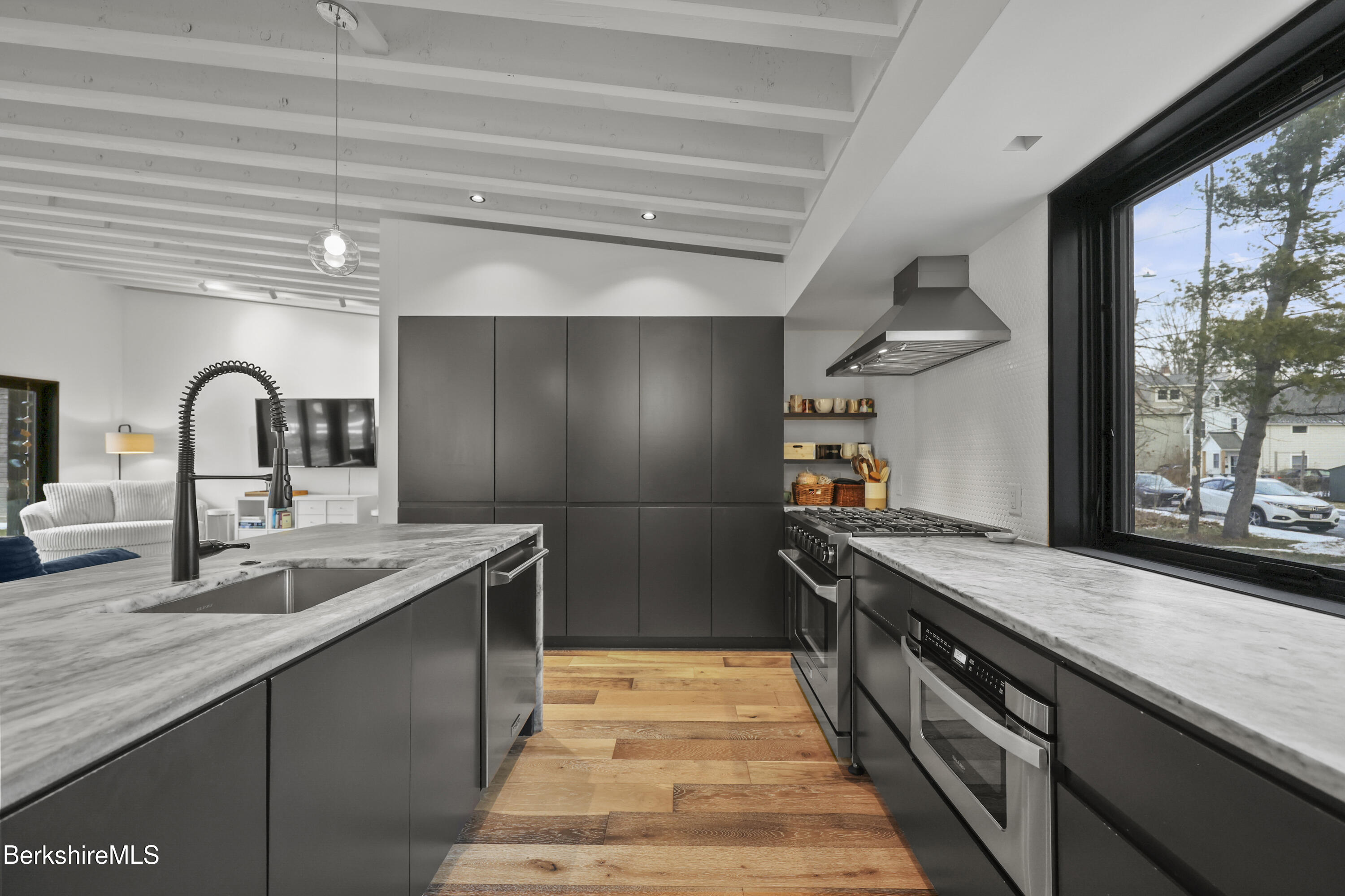 87 Maple Street Williamstown, MA 01267 - Photo 6 of 41 Kitchen