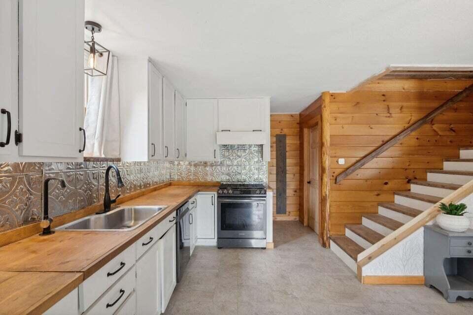 11 Wicks Road Fryeburg, ME 04037 - Photo 5 of 18 wicks5