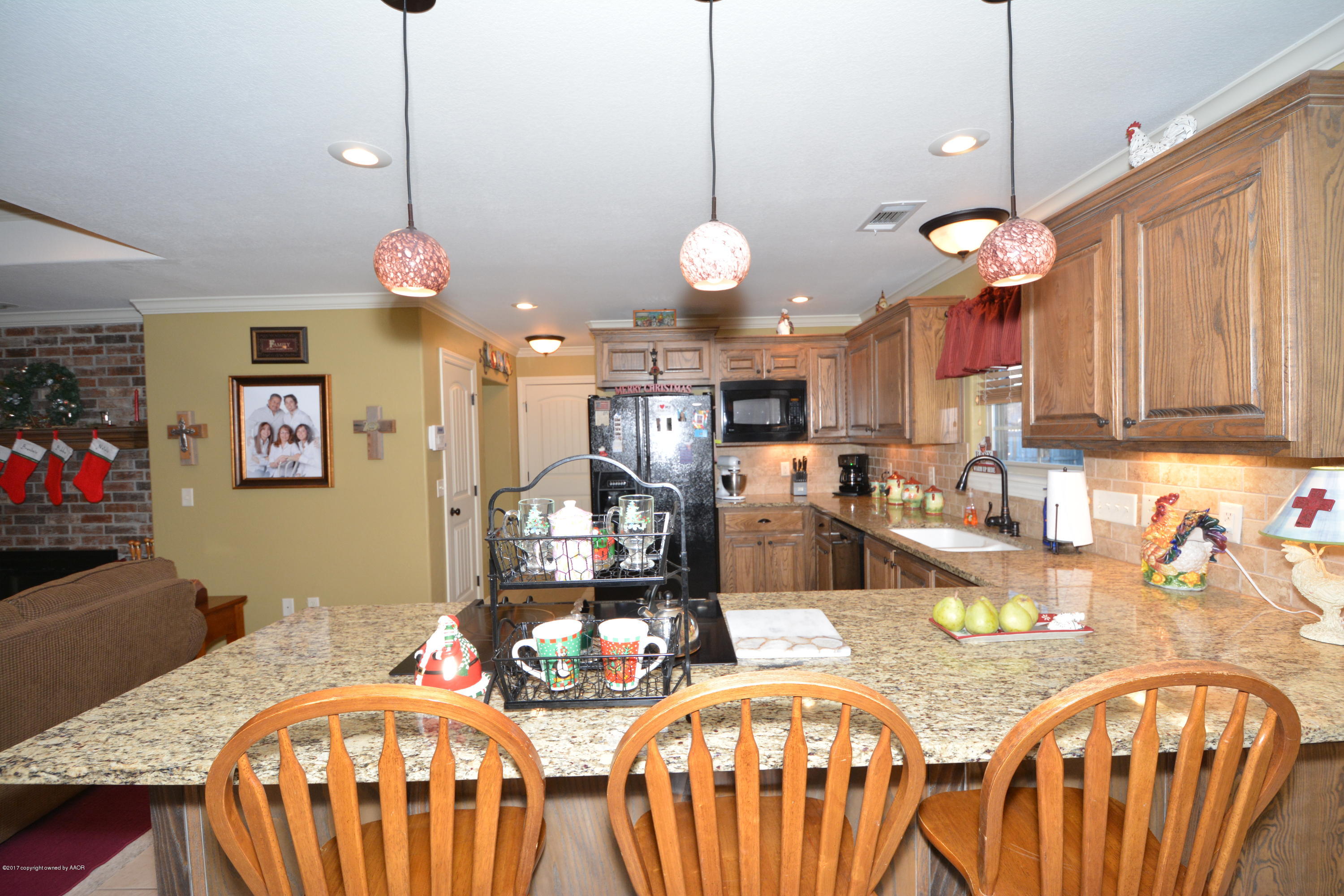 7316 Old Kent Road Amarillo, TX 79109 - Photo 11 of 31 11 Kitchen