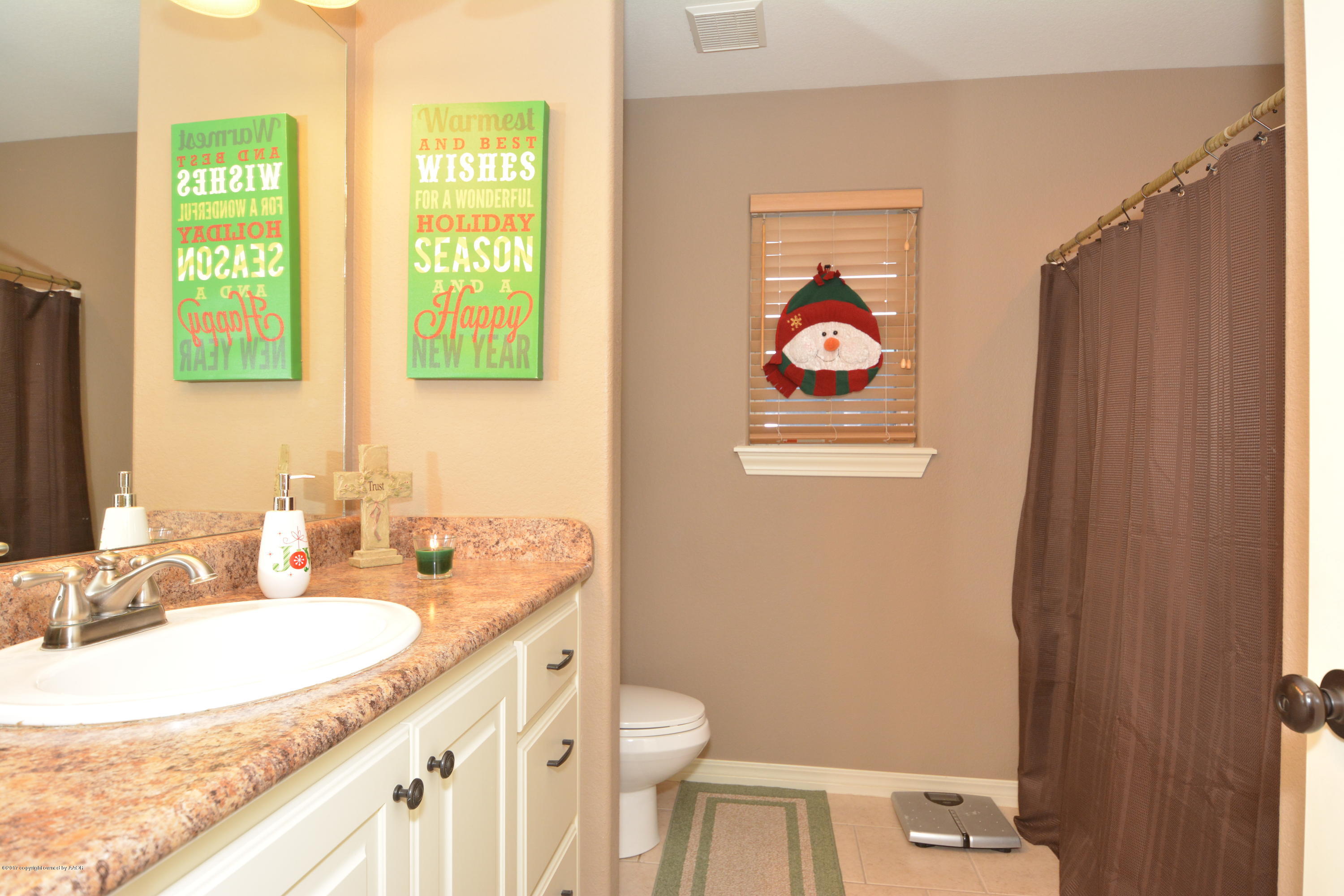 7316 Old Kent Road Amarillo, TX 79109 - Photo 24 of 31 24 Bathroom 2